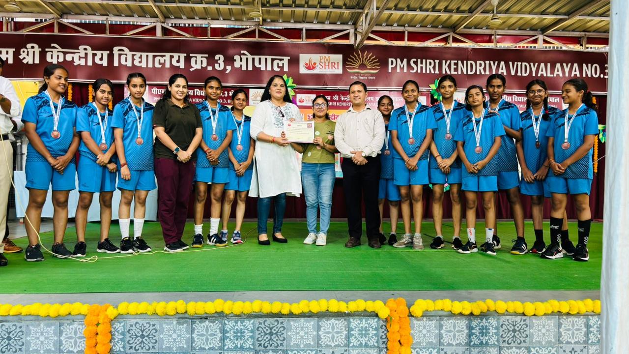 Sports competition of Bhopal division concludes with a colorful program.