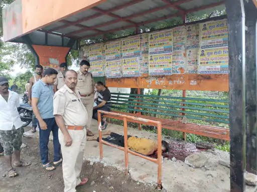 36 घंटे में अंधेकत्ल का खुलासा, आरोपी गिरफ्तार:बदला लेने के लिए दोस्त की सिर कुचलकर की थी हत्या, सीमेंट-कांक्रीट के पत्थर से किया वार