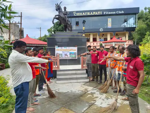 Adopt cleanliness, drive away disease: Shramdaan's message of cleanliness in Ward 1 and 4