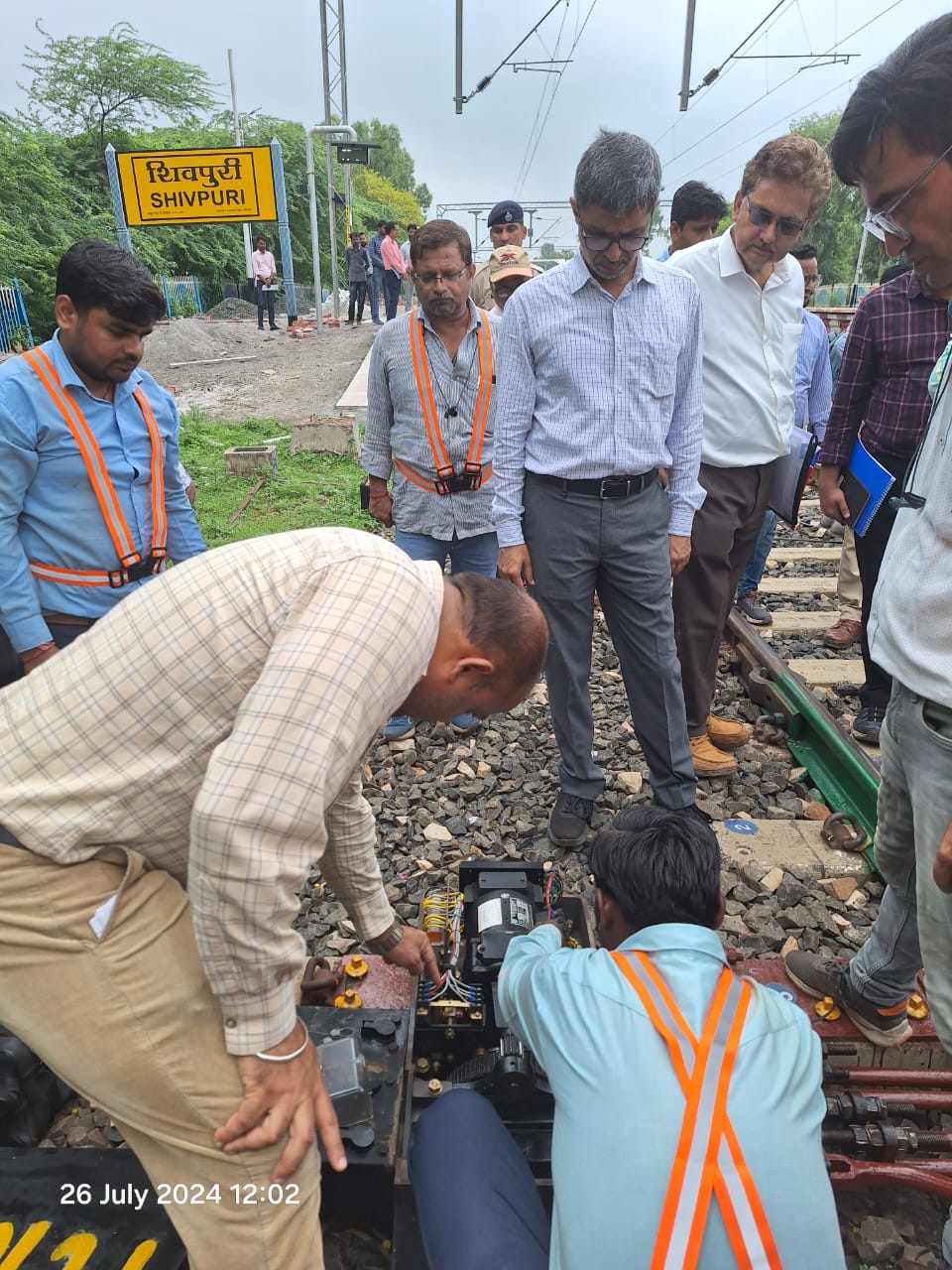 "Bhopal Divisional Railway Manager inspected major railway stations"