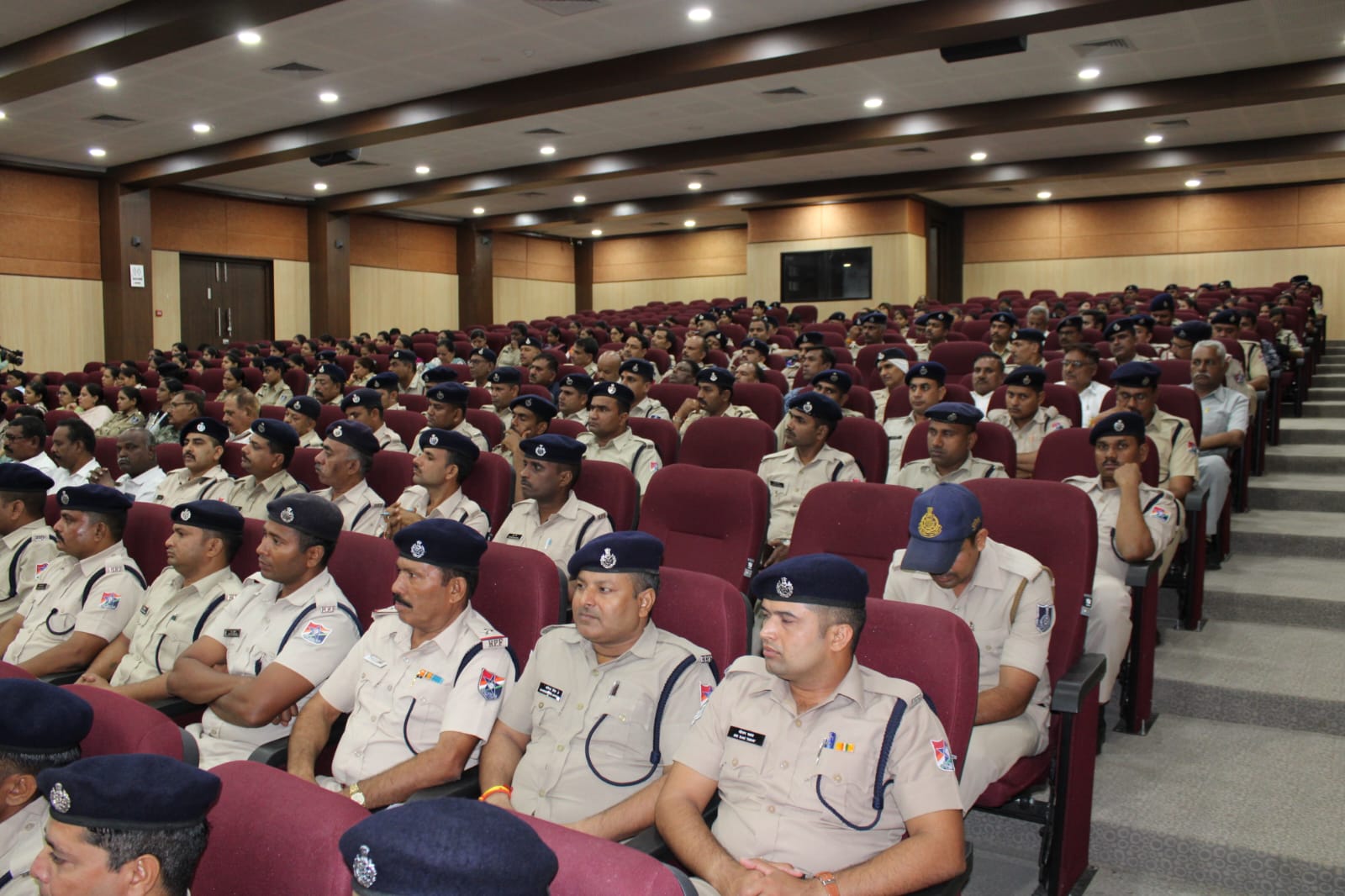 Special seminar of National Commission for Women and RPF organized on 'Human Trafficking Awareness' in Bhopal