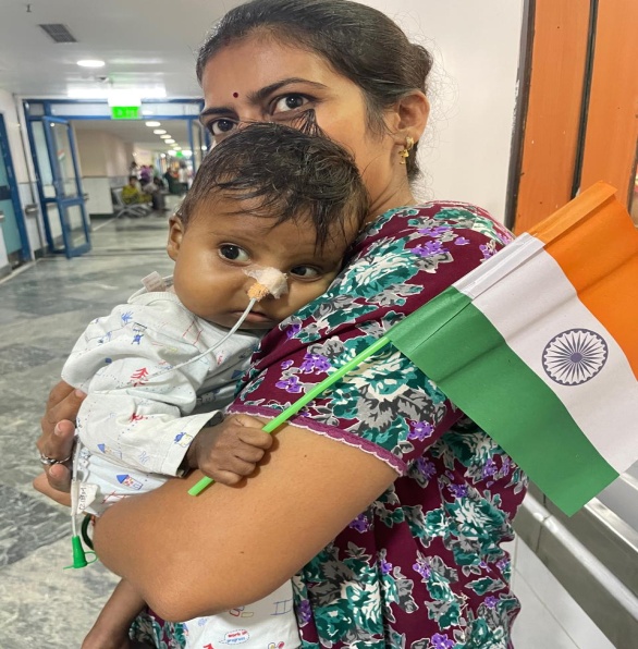 AIIMS pediatric ward celebrated Independence Day with enthusiasm