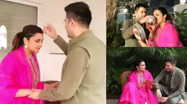 Bollywood stars celebrated Karva Chauth with pomp, from Priyanka to Katrina, Sonakshi and Rakul shared special photos. 