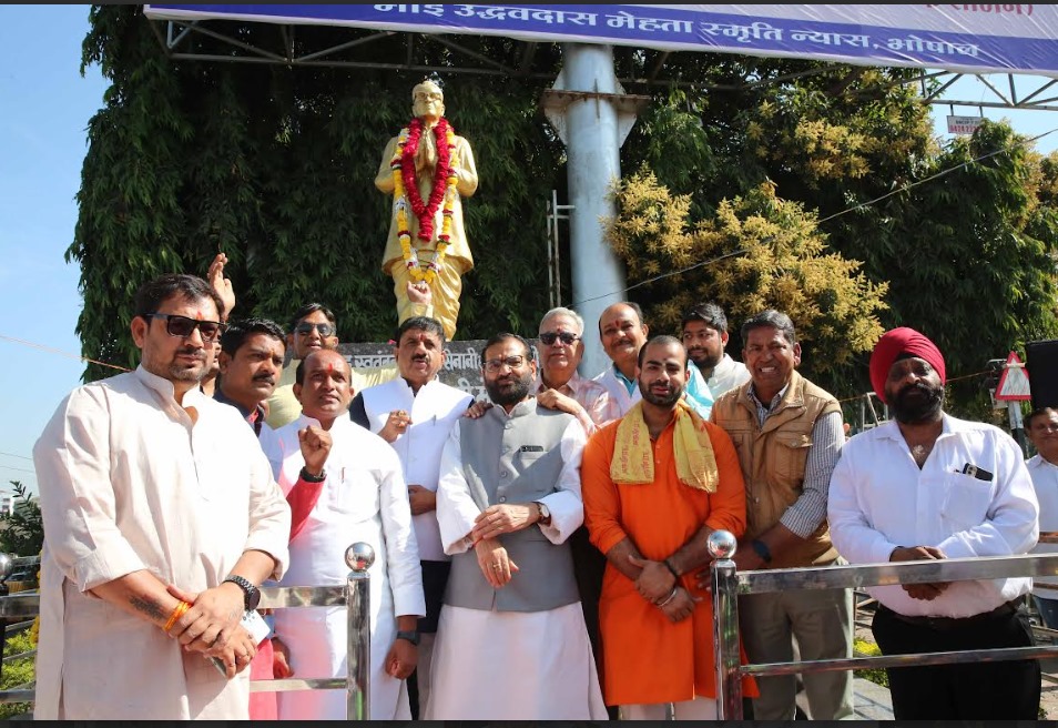 Tribute Ceremony at Kamla Park: Leaders Pay Homage on Shri Mehta’s Death Anniversary 