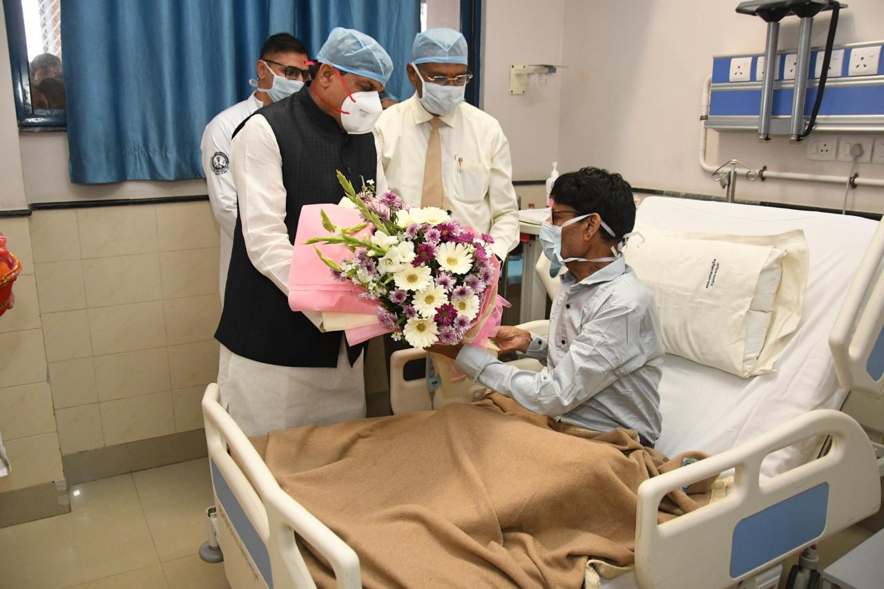 CM Mohan Yadav Meets Heart Transplant Patient at AIIMS Bhopal