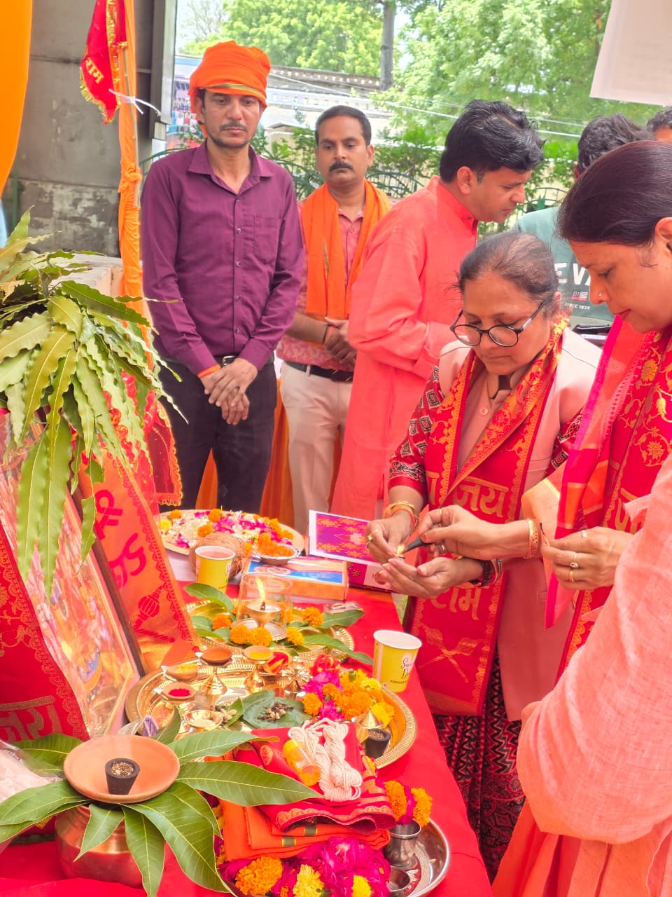 लखनऊ विश्वविद्यालय में भव्य बड़ा मंगल भंडारे का आयोजन