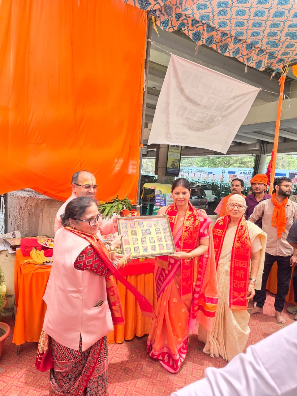 लखनऊ विश्वविद्यालय में भव्य बड़ा मंगल भंडारे का आयोजन