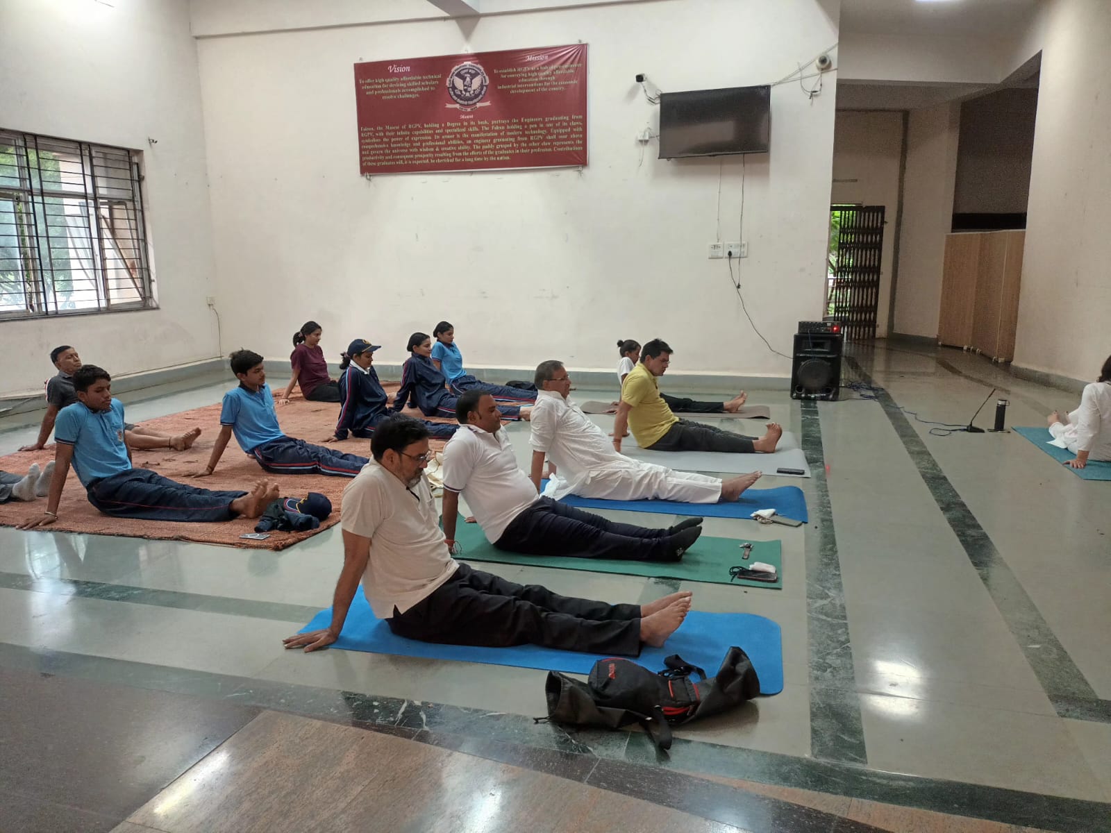 आरजीपीवी में अंतर्राष्ट्रीय योग दिवस पर योग कार्यक्रम आयोजित