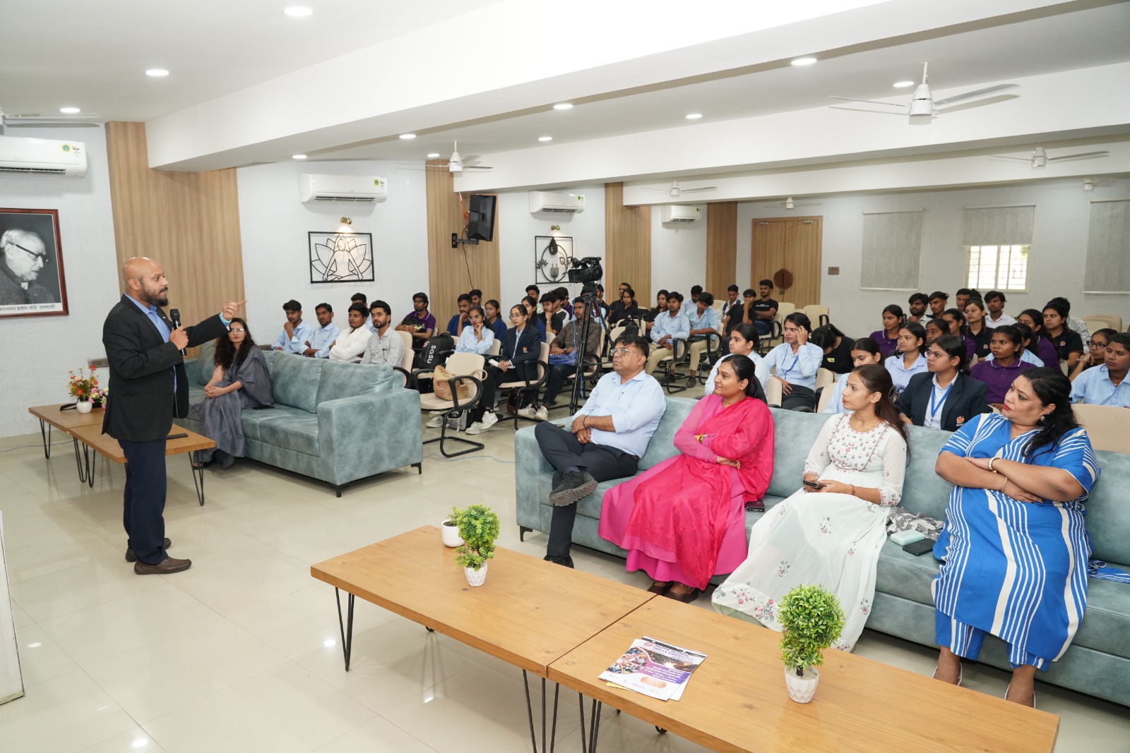 एसजीएसयू में बिजनेस ग्रोथ पर विशेष सत्र