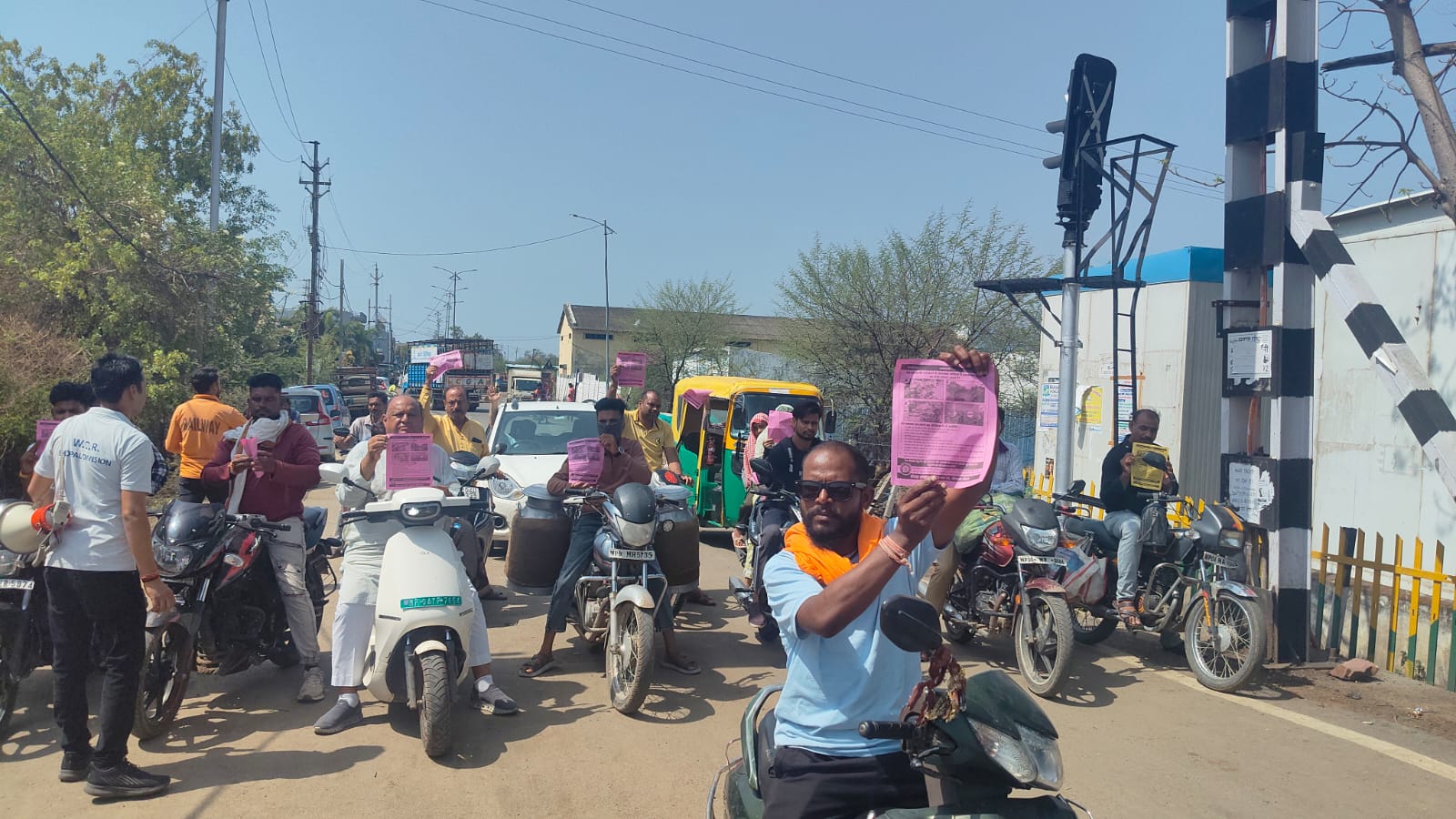 समपार फाटक जागरूकता दिवस पर विशेष अभियान