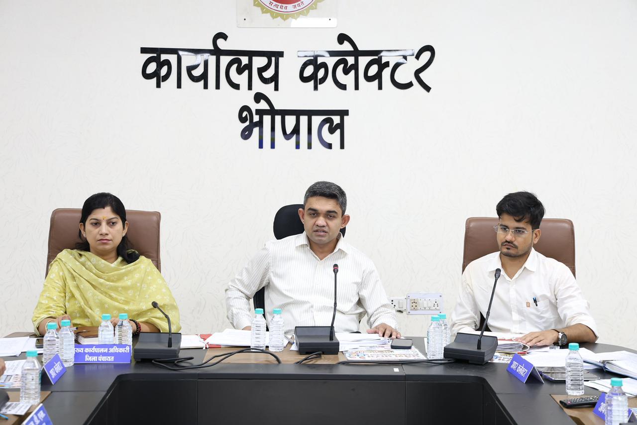 अंतिम पात्र तक योजनाओं का लाभ पहुंचाना प्रशासन की प्राथमिकता