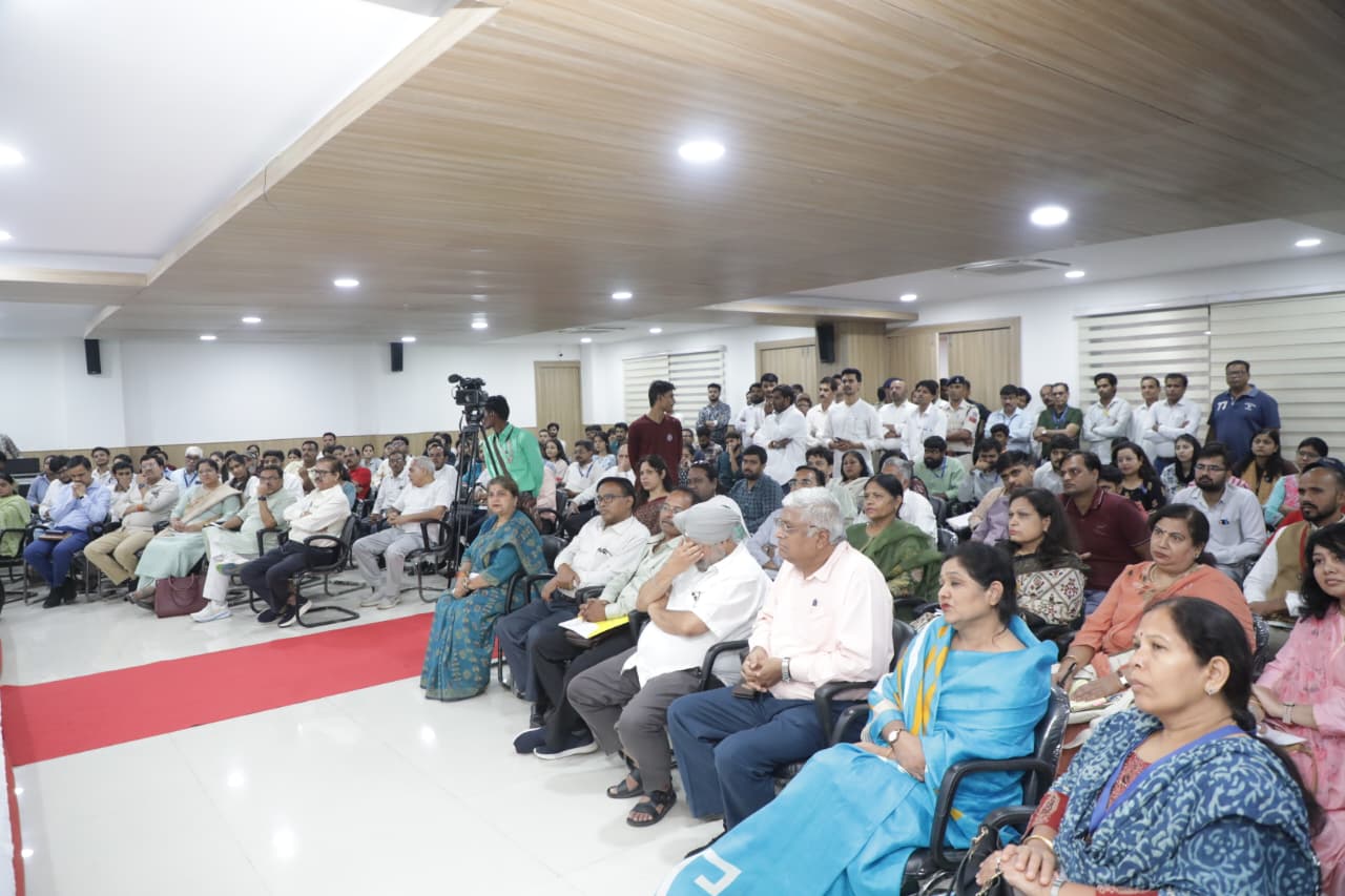 बरकतउल्ला विश्वविद्यालय में "शिक्षा संवाद" का सफल आयोजन