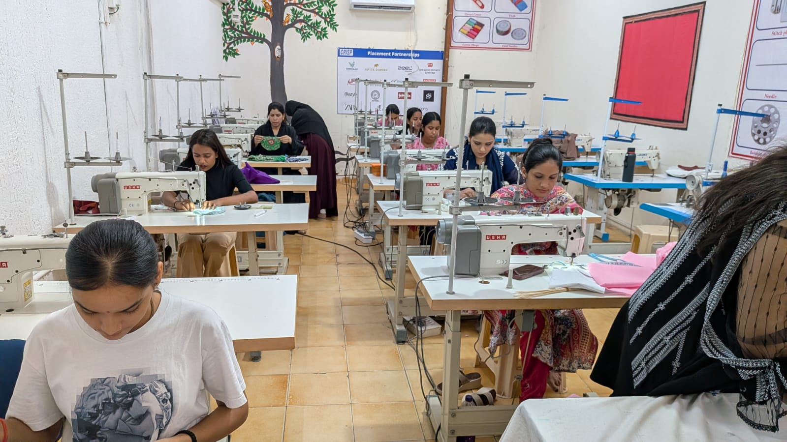 विश्व युवा कौशल दिवस पर क्रिस्प में कौशल परीक्षा आयोजित