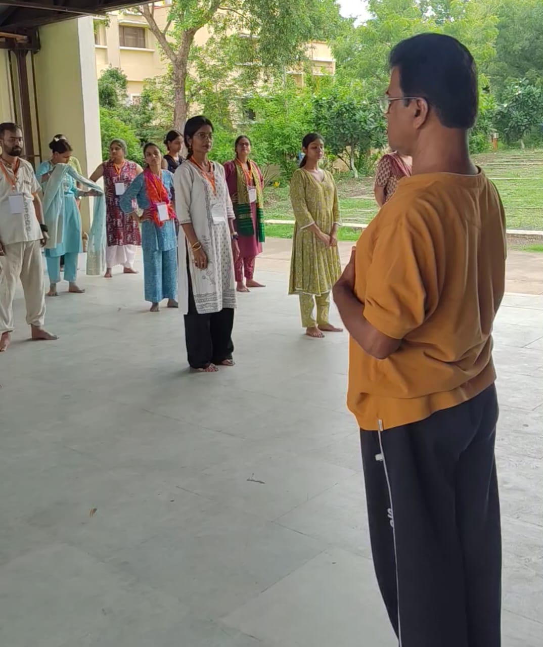 संस्कृत रूपक निर्देशन कार्यशाला में अभिनय परंपरा का प्रशिक्षण