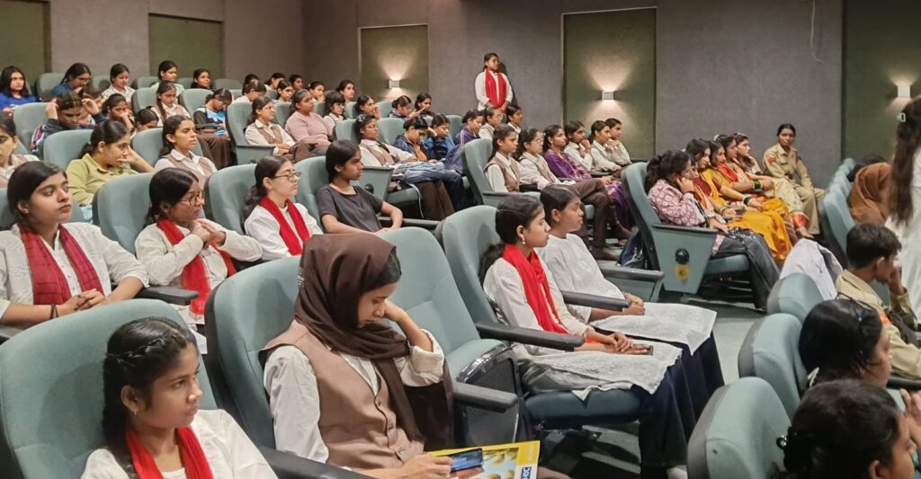 राष्ट्रीय सेवा योजना दिवस एवं प्रथम उन्मुखीकरण कार्यक्रम हर्षोल्लास से संपन्न