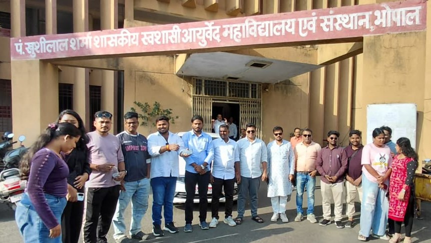 ओडिशा के सोशल मीडिया इन्फ्लुएंसर्स ने भोपाल की विकास परियोजनाएं देखीं