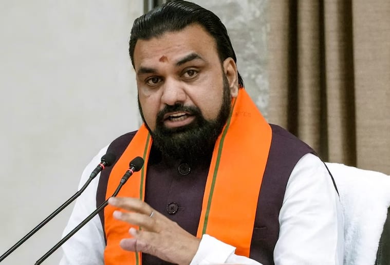 बिहार में स्कूल निर्माण में देरी, पांच ठेकेदारों पर जुर्माना