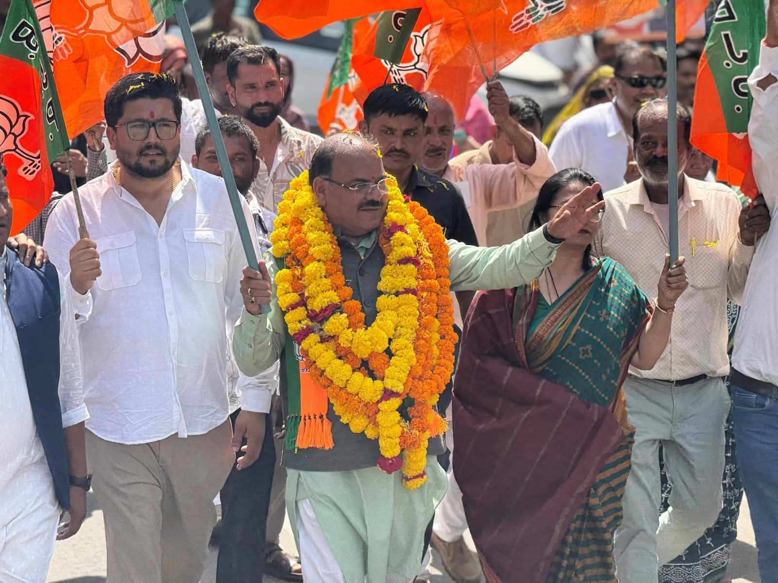 भगवानदास सबनानी के नेतृत्व में निकली सेवा ज्योति यात्रा