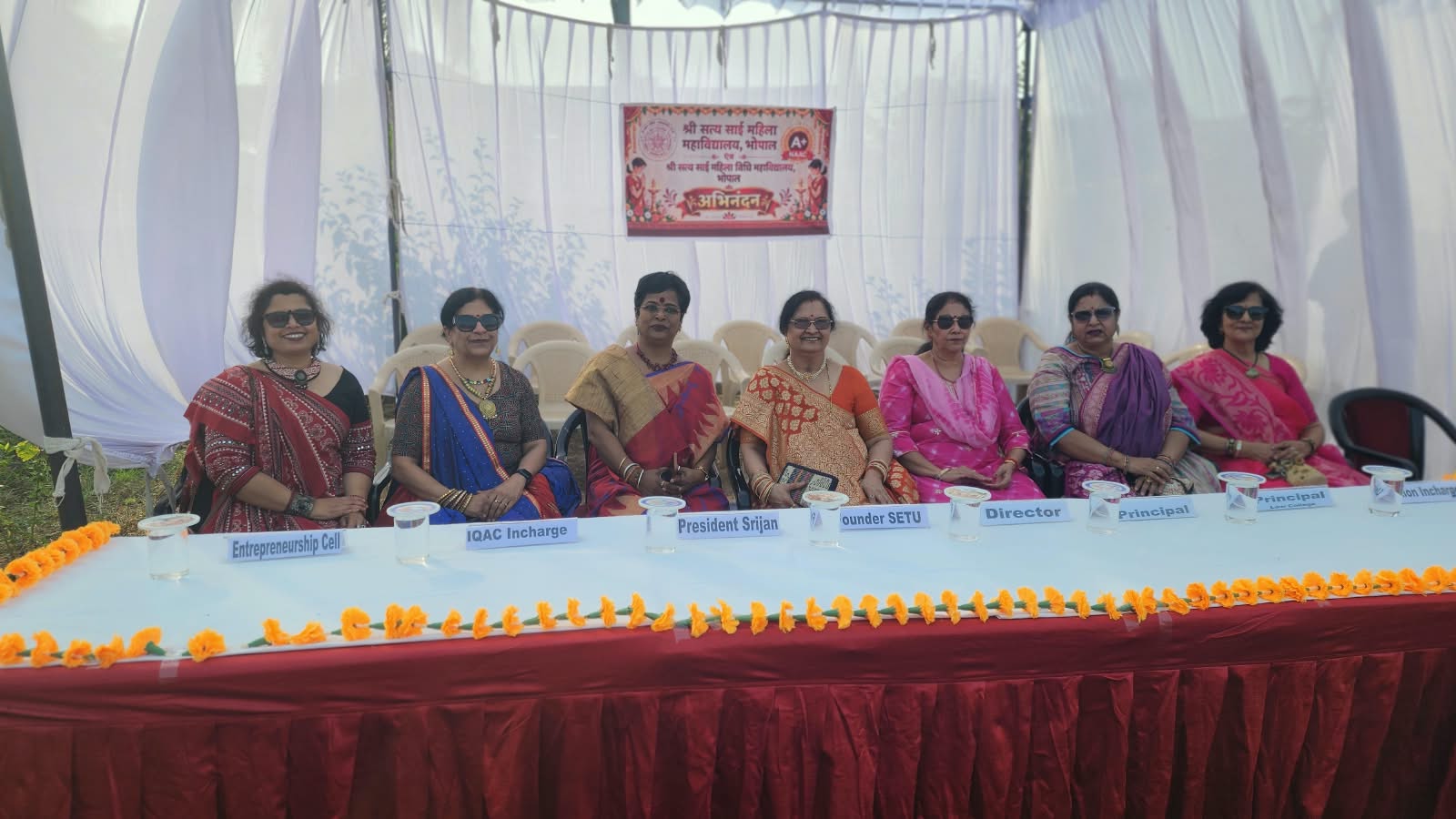 गरबा महोत्सव और स्टॉल प्रदर्शनी में परंपरा उद्यमिता का संगम