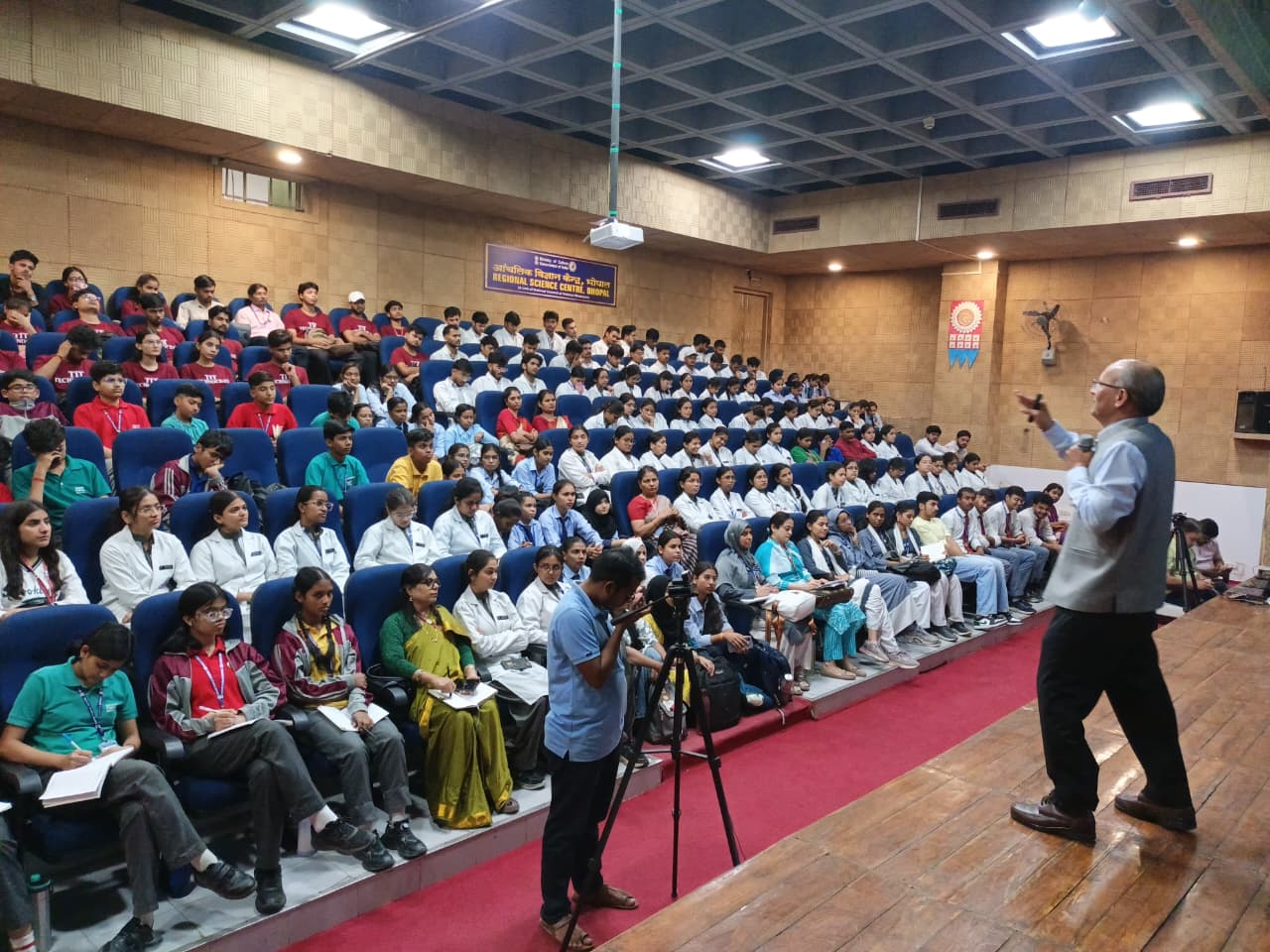 आंचलिक विज्ञान केंद्र में युवा विज्ञान संवाद, 200 प्रतिभागी शामिल हुए