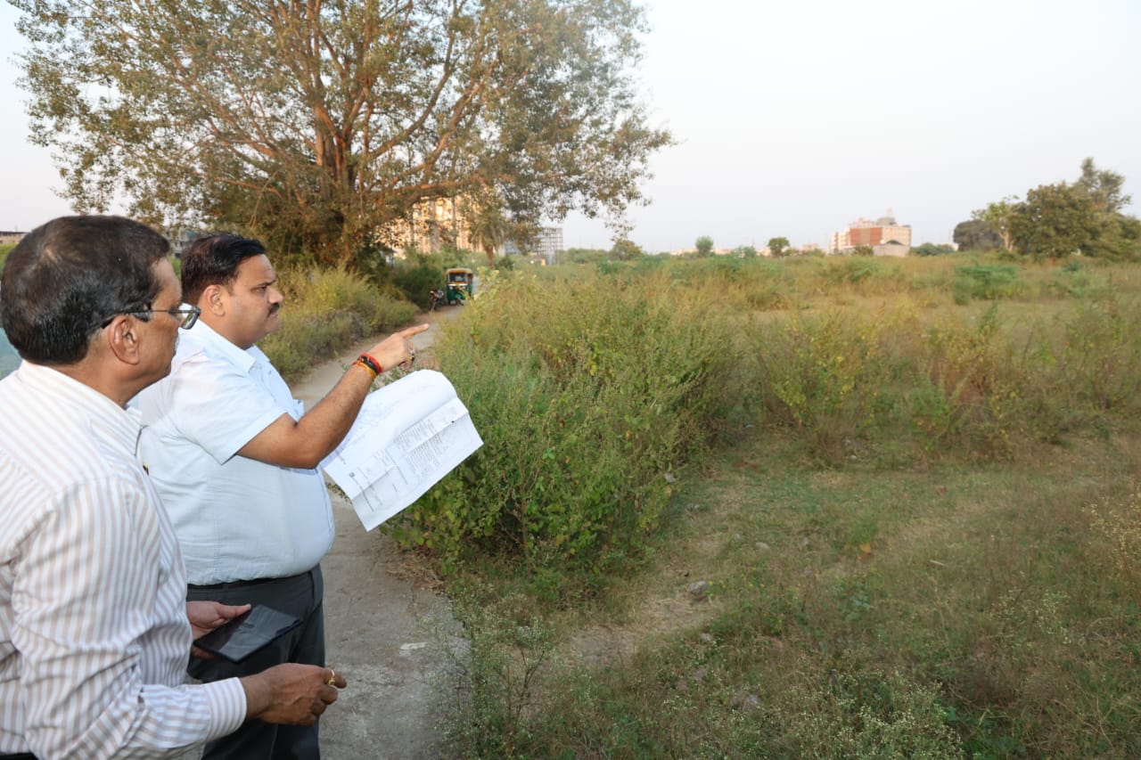 संभागायुक्त ने बीडीए विद्या नगर फेस-2, 3 का निरीक्षण किया