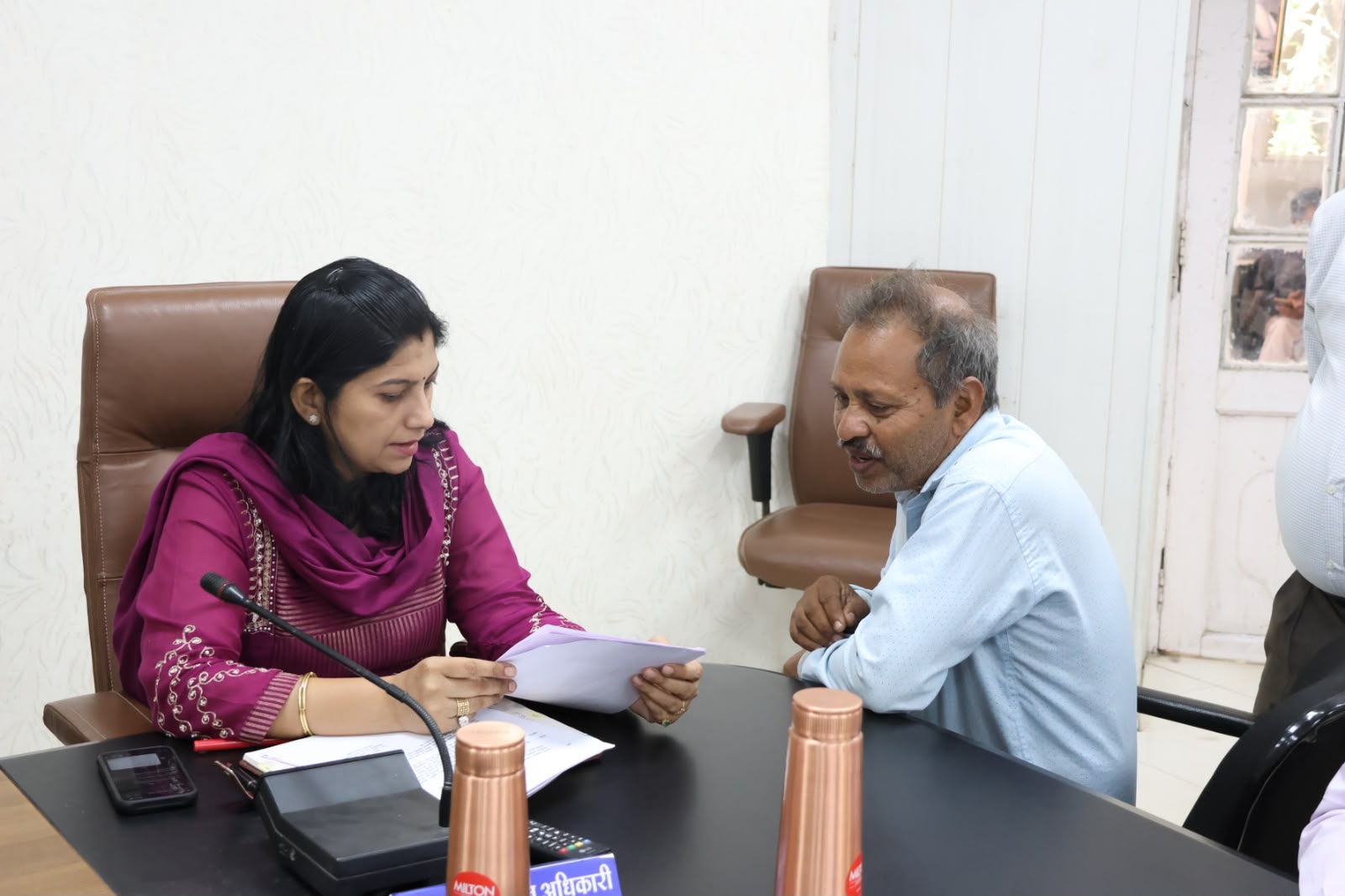 जनसुनवाई में अधिकारियों को मिले 145 आवेदन, समस्याएं सुनीं