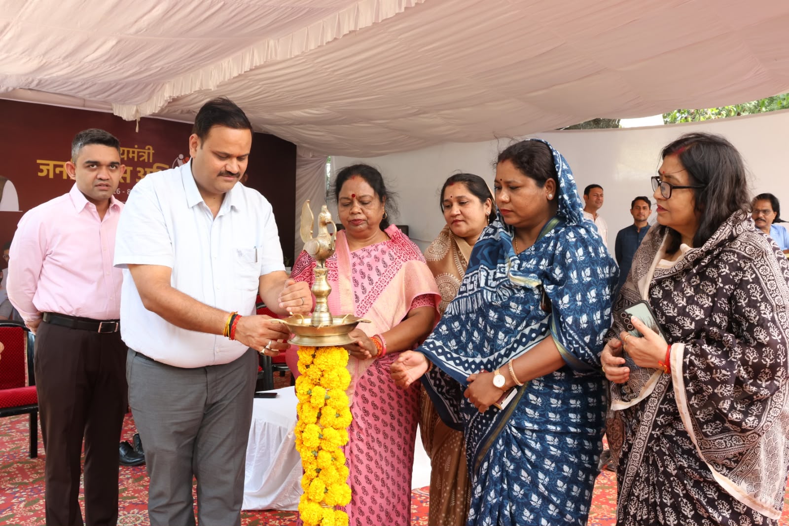 वार्ड 48 में जनकल्याण शिविर, हितग्राहियों को मिला लाभ