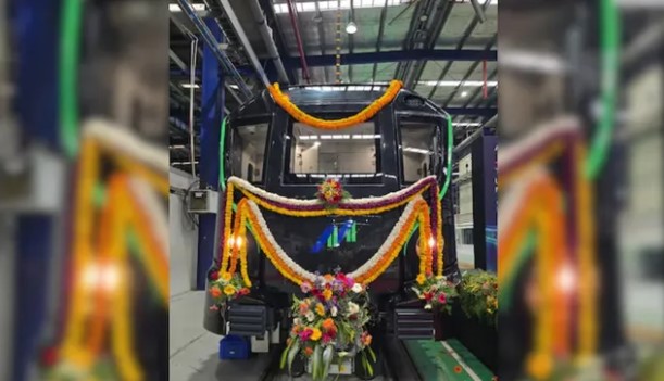 मुंबई को मिली पहली स्वदेशी ड्राइवरलेस मेट्रो ट्रेन, 2027 तक 70